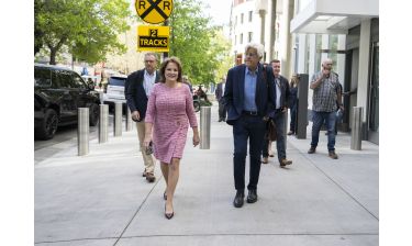 Sen. Shannon Grove hosts ‘Leno’s Law’ Classic Car Parade alongside Jay Leno