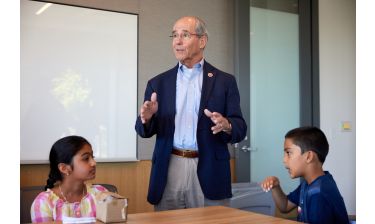 Senator Niello meets with AAPI youth